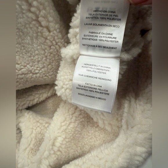 UGG Womens Mindy Luxefluff Jacket Size L NWT - Picture 11 of 13